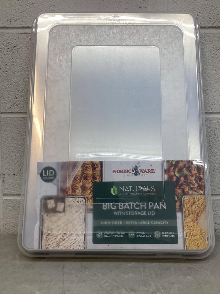 Nordic Ware Big Batch Baking & Roasting Pan with Lid