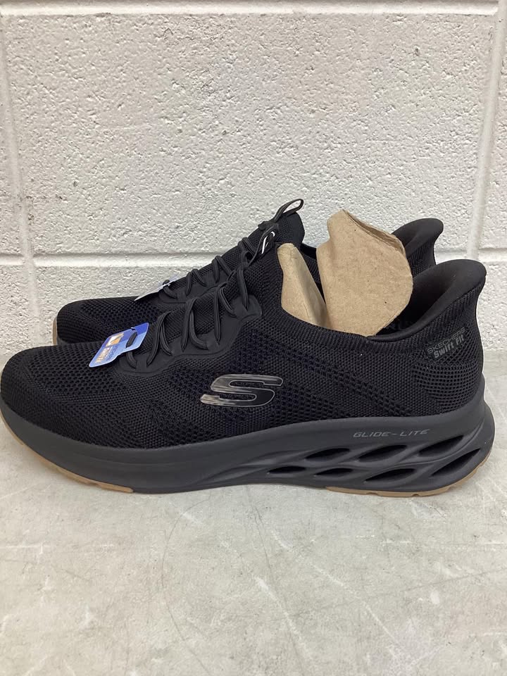Skechers Men's Hands Free Slip-ins featuring Swift Fit Technology, Size 12