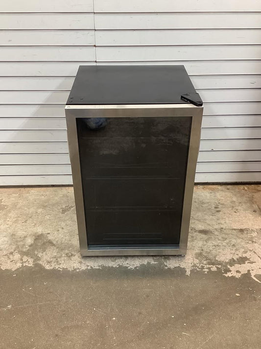 Frigidaire Gallery 4.4 cu. ft. 128-Can Beverage Center