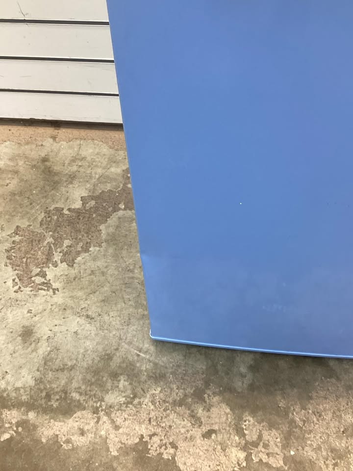 Frigidaire 3.2 cu. ft. Retro Vintage Compact Mini Fridge in Blue