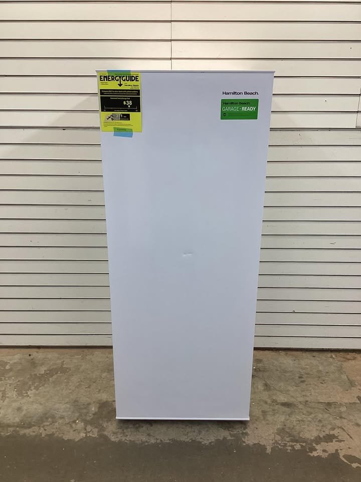 Hamilton Beach 10 cu. ft. Manual Defrost Upright Freezer in White