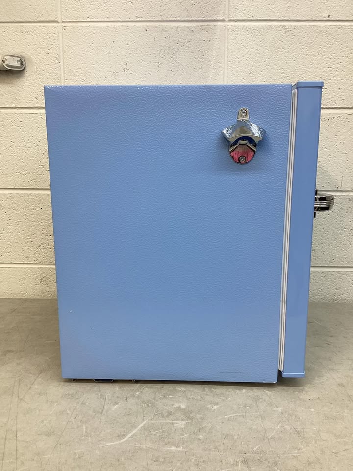 Frigidaire 1.6 cu ft Retro Fridge With Side Bottle Opener Blue