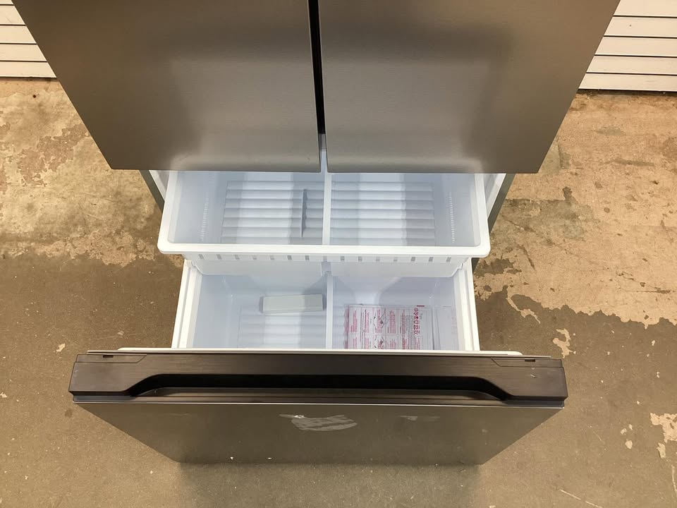 Hamilton Beach 17.7 cu. ft. Bottom Freezer French Door Refrigerator in Stainless Steel Look