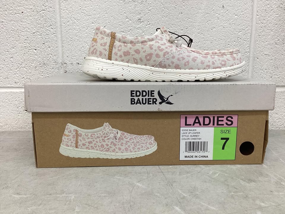Eddie Bauer Women's Canvas Loafer, Size 7
