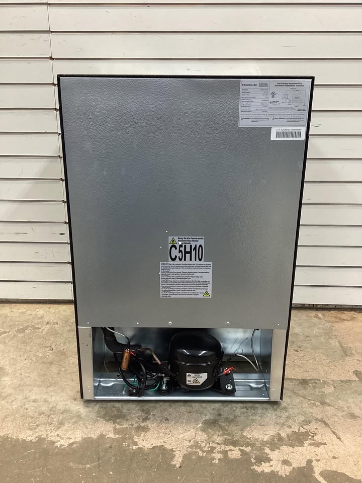 Frigidaire 4.6 cu. ft. Retro Mini Fridge with Platinum Door Design with Freezer