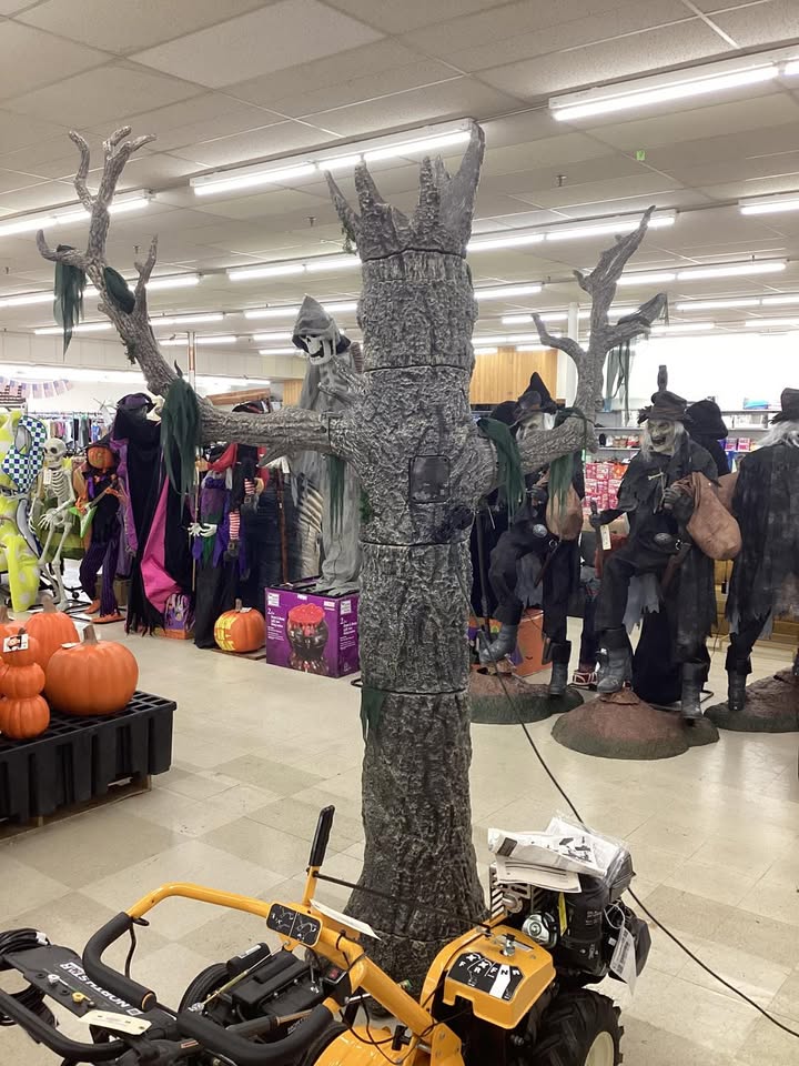 Home Accents Holiday 9 FT Wicked Woods Giant-Sized Color Changing LED Murderous Maple