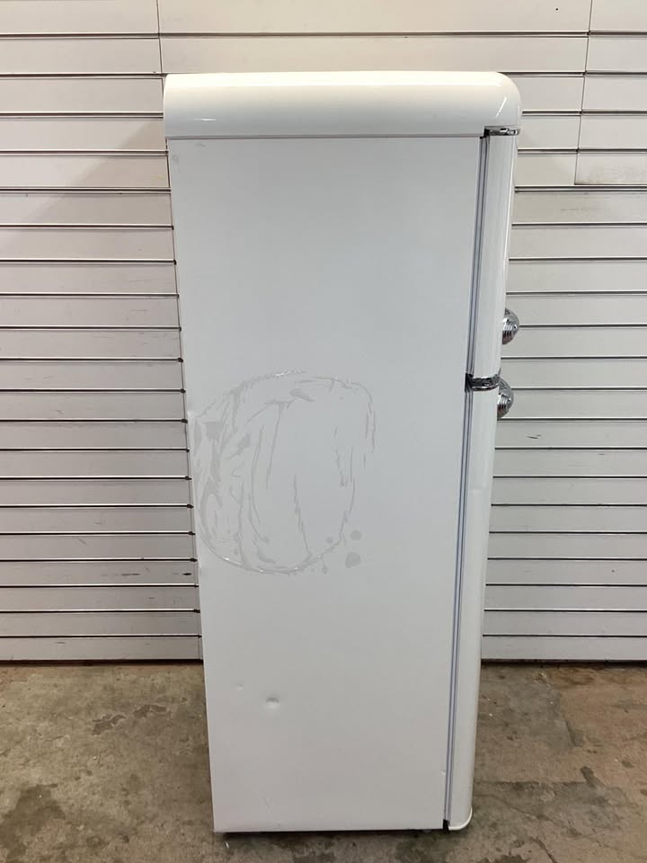 Frigidaire 7.5 cu. ft. Mini Fridge in Cream with Rounded Corners and Top Freezer