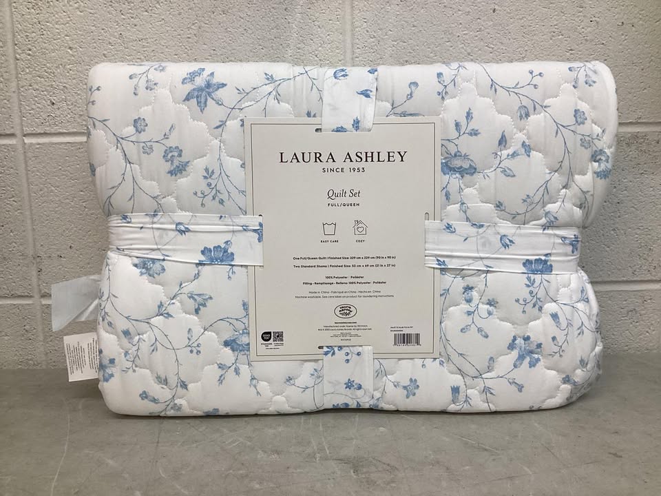 Laura Ashley 3-Piece Reversible Soft Quilt Set, Full/Queen Size