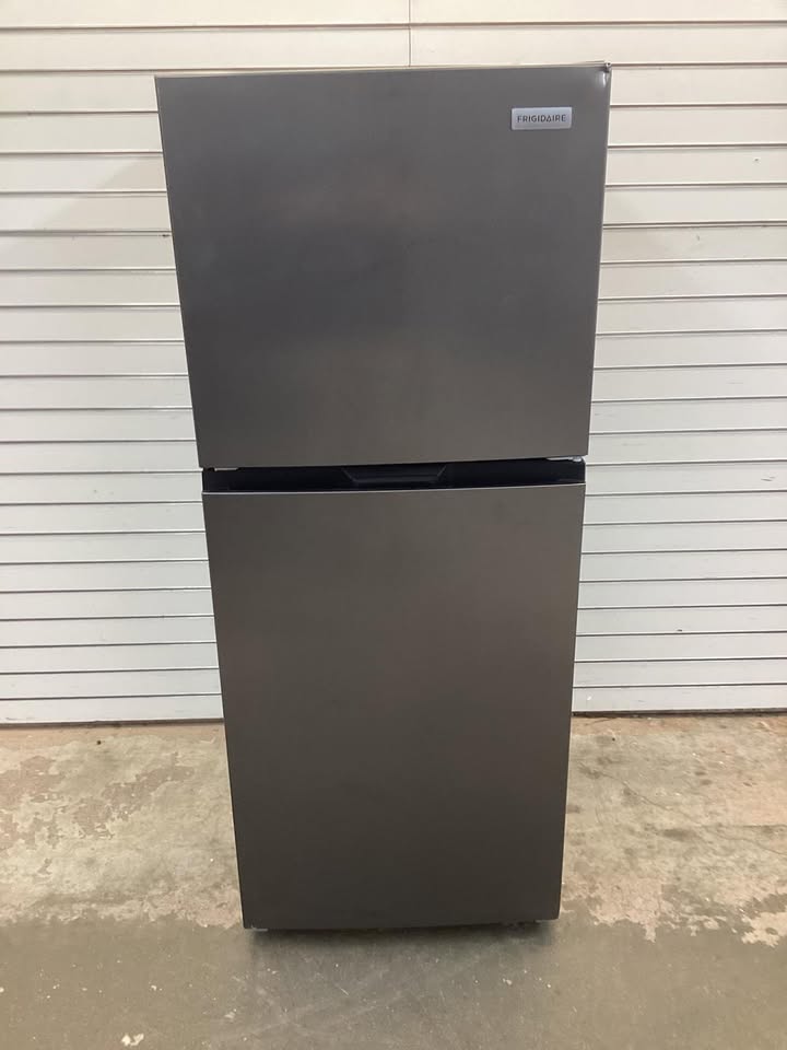 Frigidaire 10 cu. ft. Top Mount Frost-Free Refrigerator