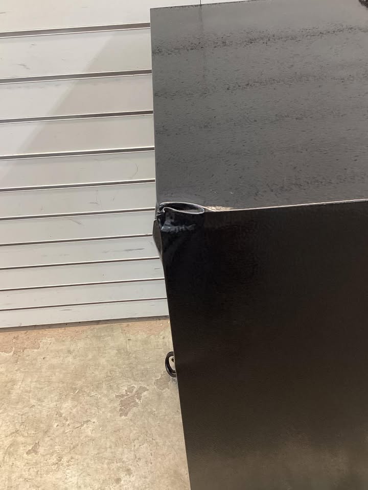 Frigidaire 3.2 cu. ft. Retro Mini Fridge in Black