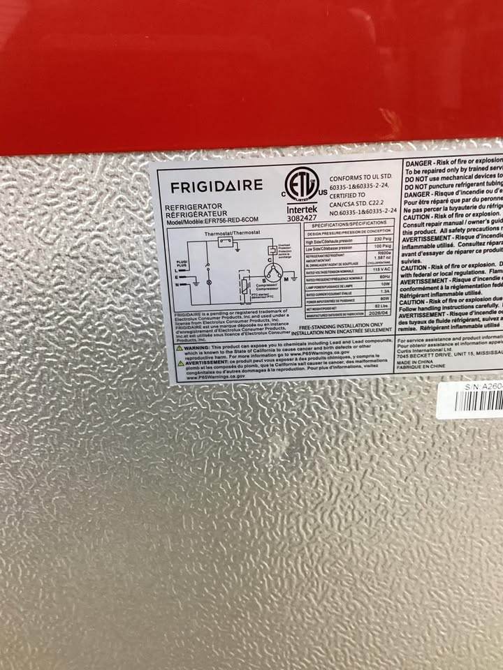 Frigidaire 7.5 cu. ft. Retro Mini Fridge in Red with Rounded Corners and Top Freezer