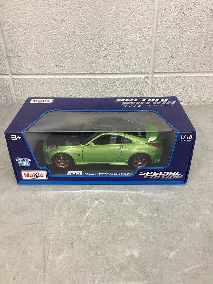 Maisto Special Edition 1:18 Scale Nissan 350Z Nismo Custom