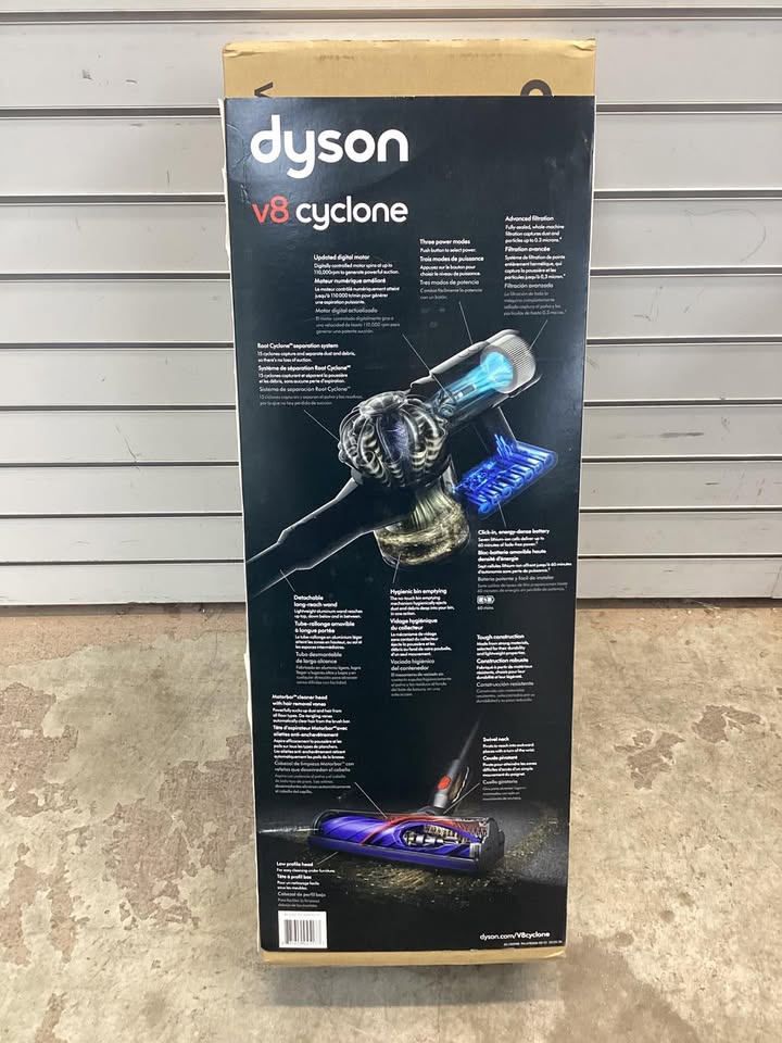 Dyson V8 Cyclone Cordless Vacuum with Anti-Tangle Brush