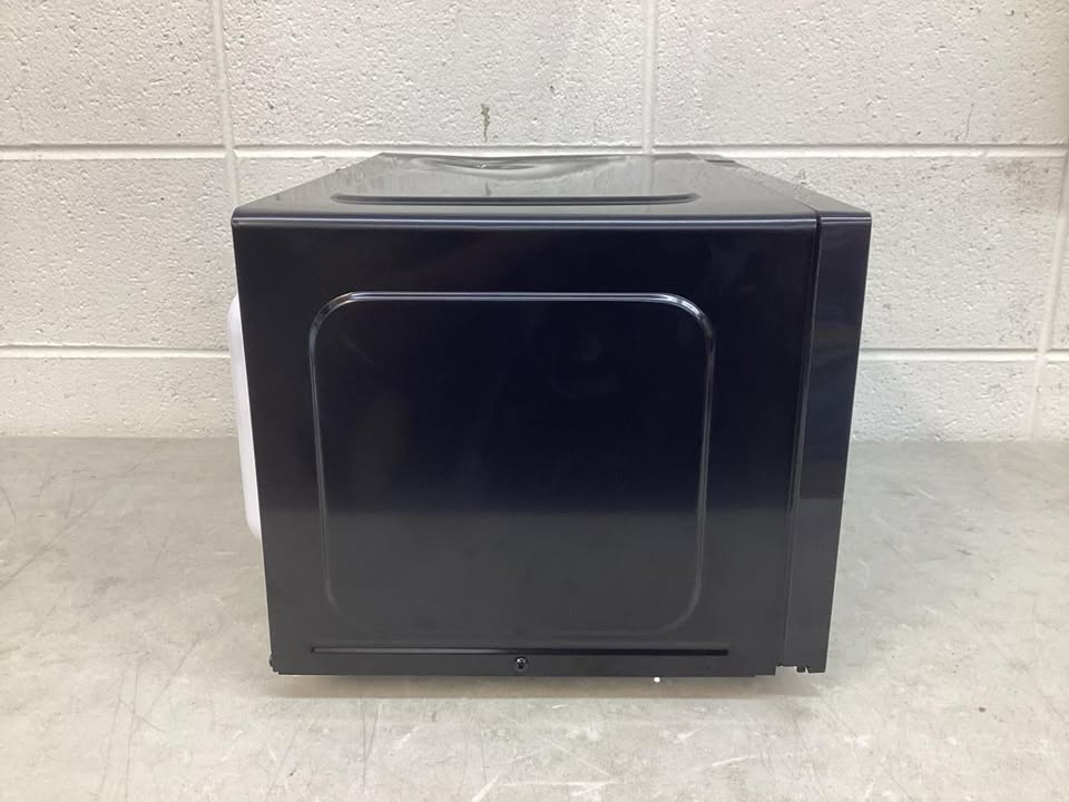 Frigidaire 0.9-cu ft 900 -Watt Countertop Microwave ( Stainless )