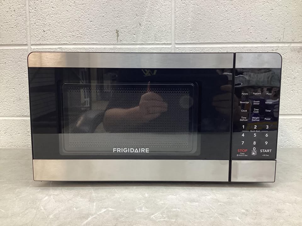 Frigidaire 0.7 cu. ft. Countertop Microwave in Stainless Steel