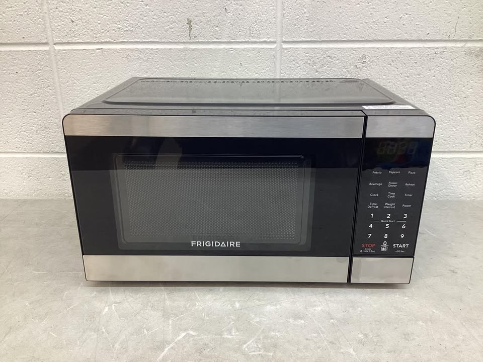 Frigidaire 0.7 cu. ft. Countertop Microwave in Stainless Steel