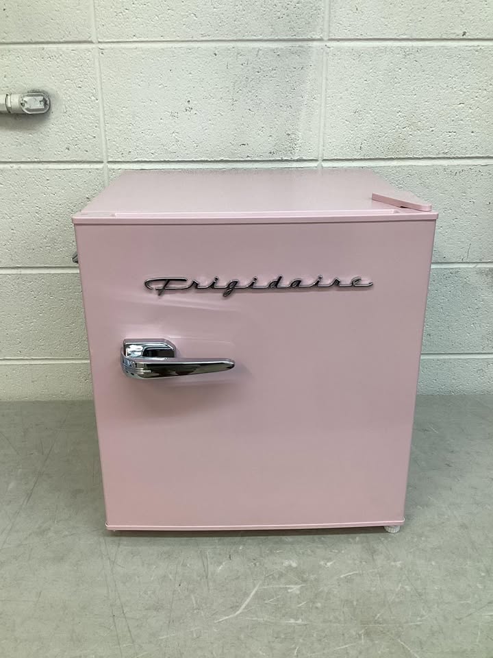 Frigidaire 1.6 cu ft Compact Retro Fridge with Freezer