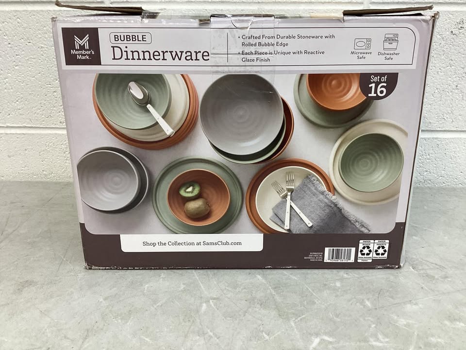 Member's Mark 16-Piece Bubble Reactive Dinnerware Set