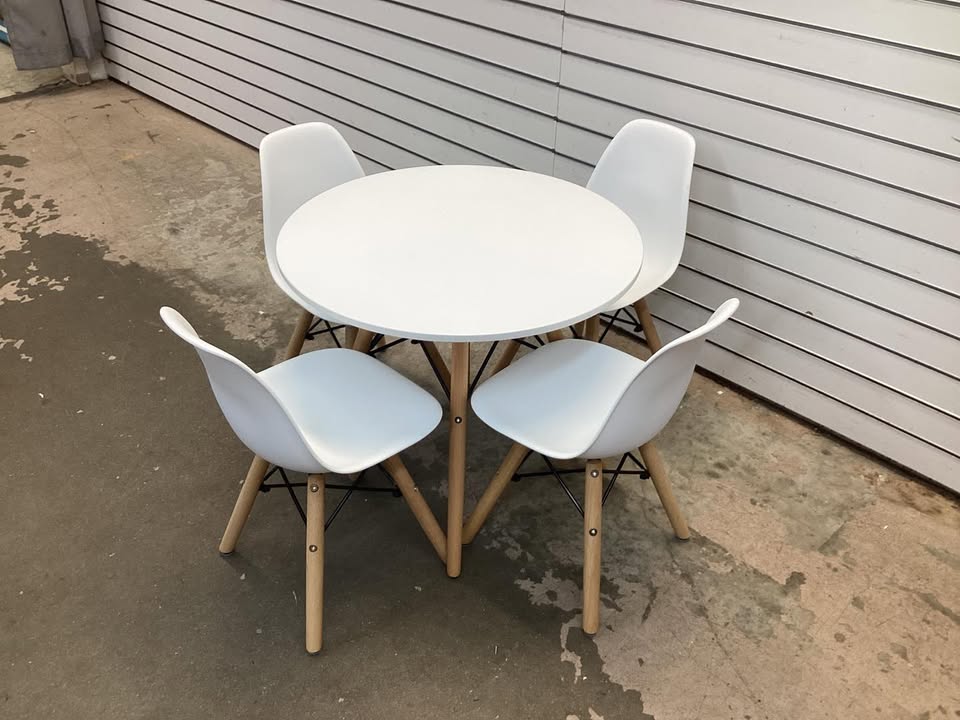 5 Pieces Kid's Colorful Set with 4 Armless Chairs