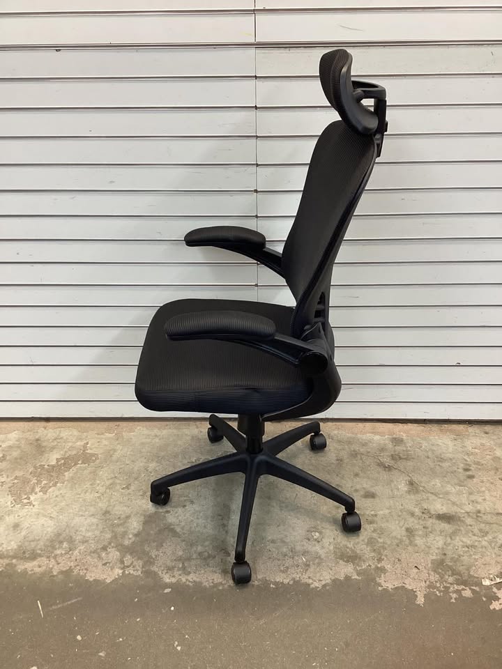Costway Ergonomic Mesh Office Chair with Adjustable Height for Home Office