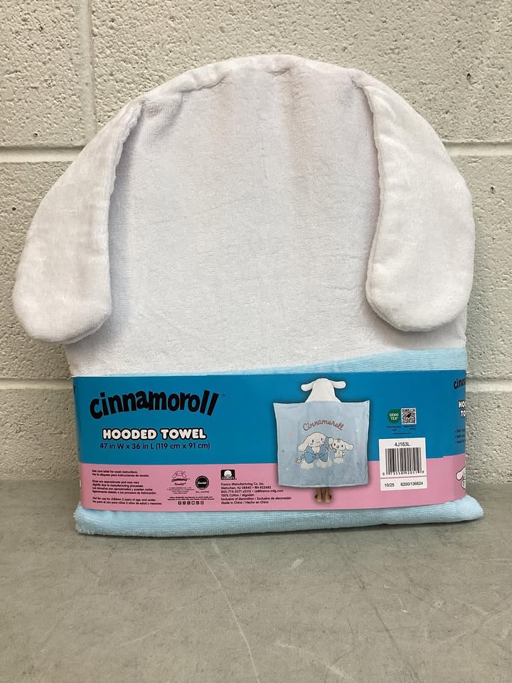 Kids Cinnamoroll 100% Cotton Hooded Towel With Hand Pockets