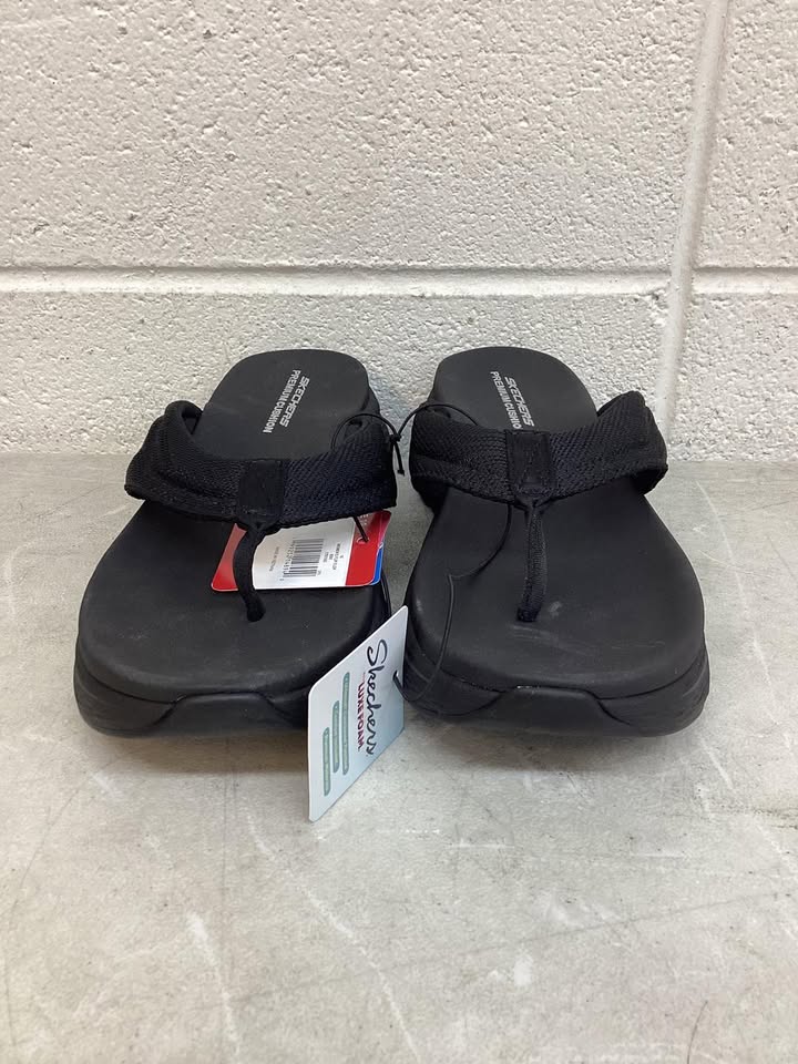 Skechers Women's Flip-Flop, Size 10