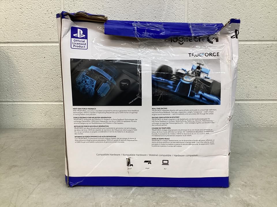 Logitech G923 SE Racing Wheel + Accessories Combo for PlayStation and PC