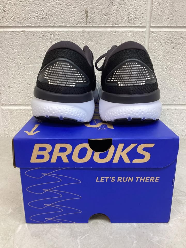 Brooks Men's Ghost 16 Sneaker, Size 12