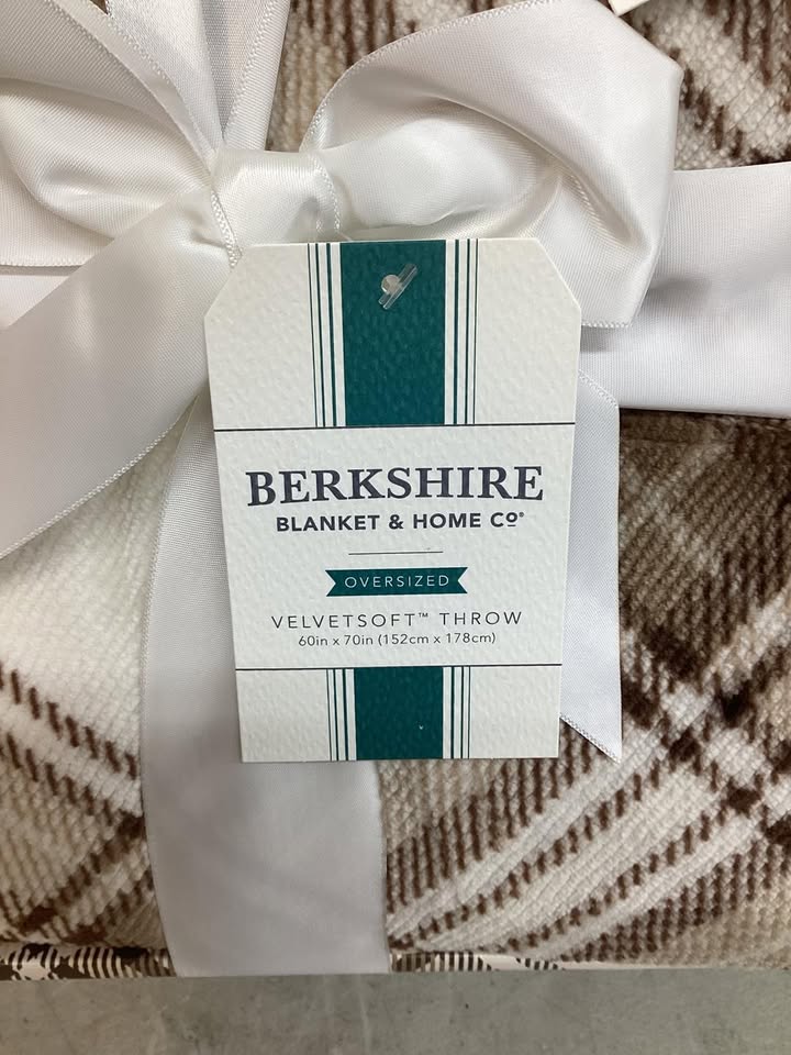 Berkshire Blanket and Home Velvetsoft Throw 60" x 70" Chocolate