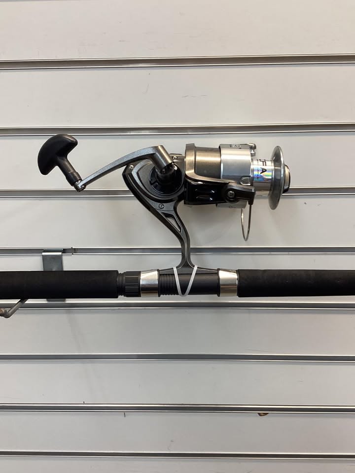 Shakespeare 9FT Medium Heavy Contender Spinning Combo