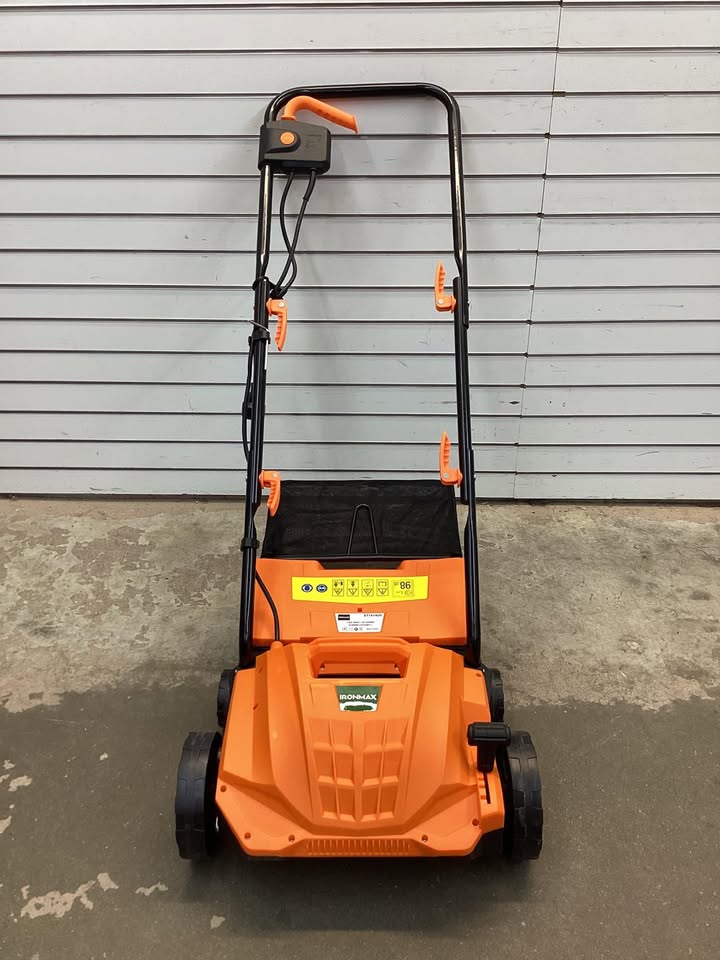 Costway 12Amp Corded Scarifier 13" Electric Lawn Dethatcher