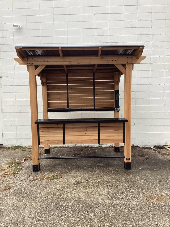 Backyard Discovery Cedar Springs Outdoor Bar