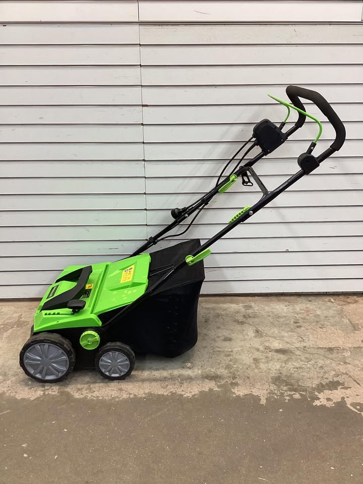 Lightly Used 15 in. 13 Amp Corded Scarifier Electric Lawn Dethatcher w/50L Collection Bag