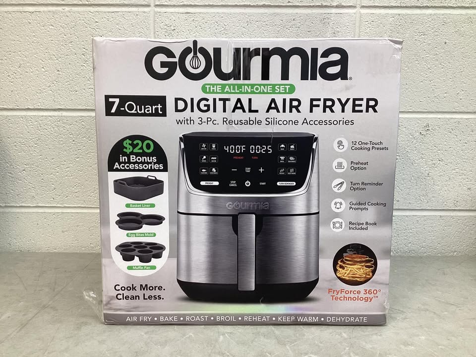 Gourmia 7-Quart Digital Air Fryer, Includes 3-Piece Silicone Accessory Set