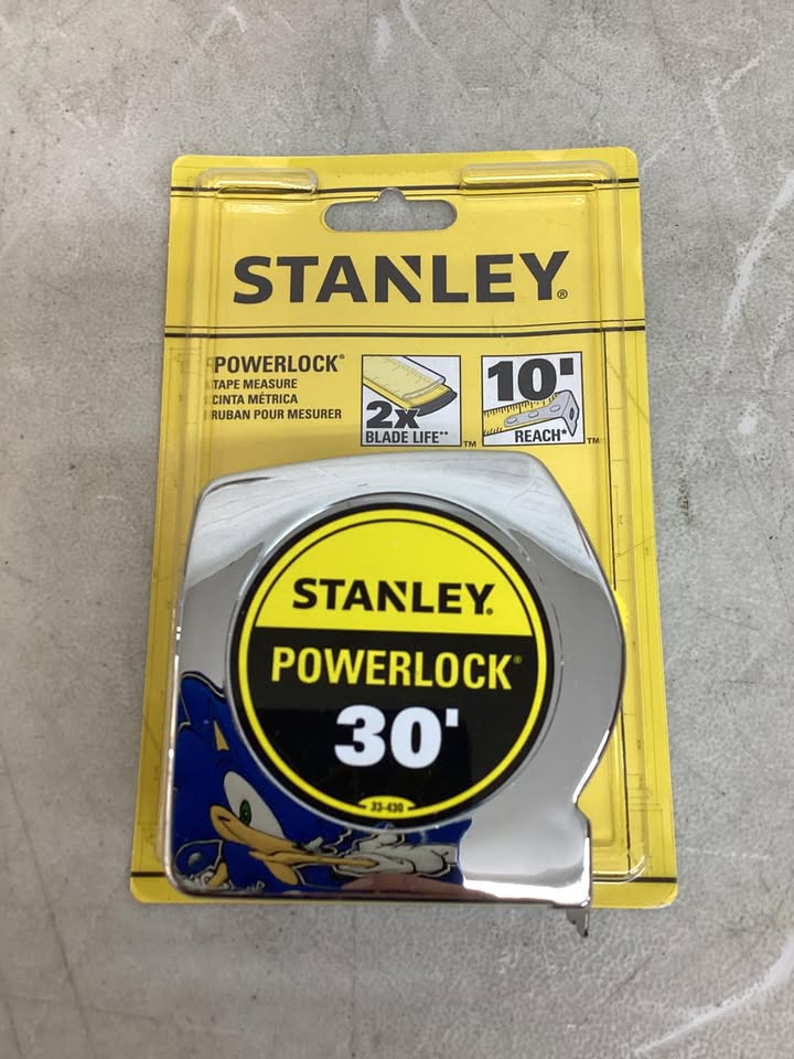 Brain New Stanley 30 ft. PowerLock Tape Measure