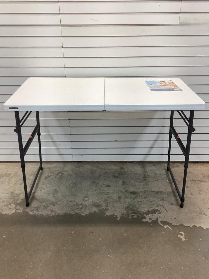 Lifetime 4' Residential Fold-In-Half Adjustable Height Table