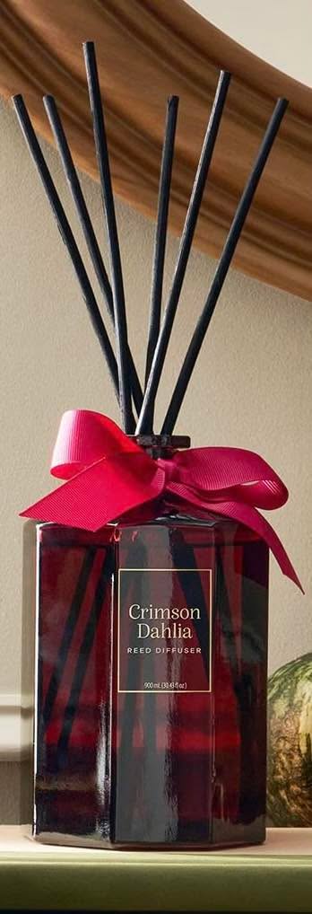 Member's Mark Harvest Glass Diffuser, 900ml, Crimson Dahlia