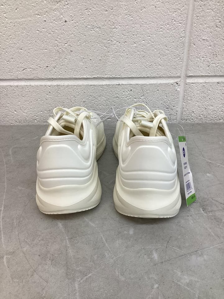Outdoor Voices Women's Sneaker Size 10