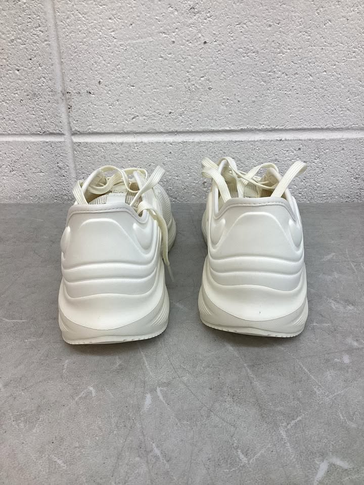 Outdoor Voices Women's Sneaker Size 10