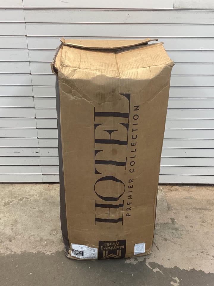 Member's Mark Hotel Premier 14" Hybrid Mattress King Size Medium Firmness
