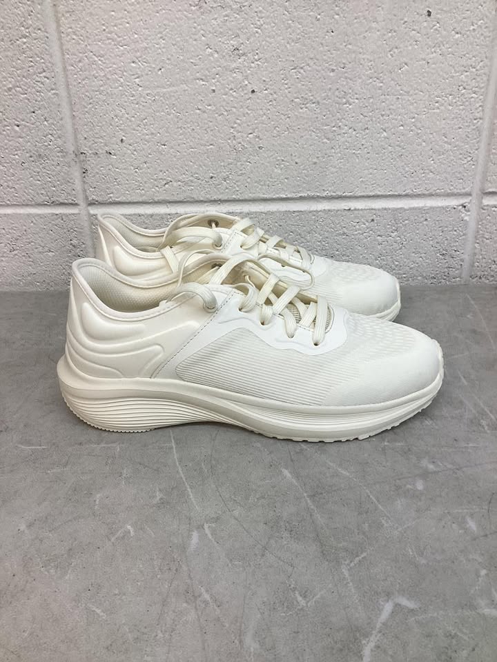 Outdoor Voices Women's Sneaker Size 10