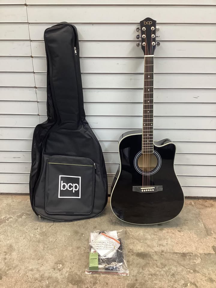 Full Size Beginner Acoustic Guitar Set with Case, Strap, Capo - 41in