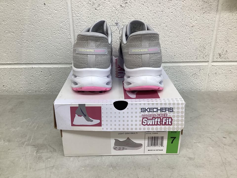 Skechers Women's Glide-Lite Swift Fit Sneaker, Size 7
