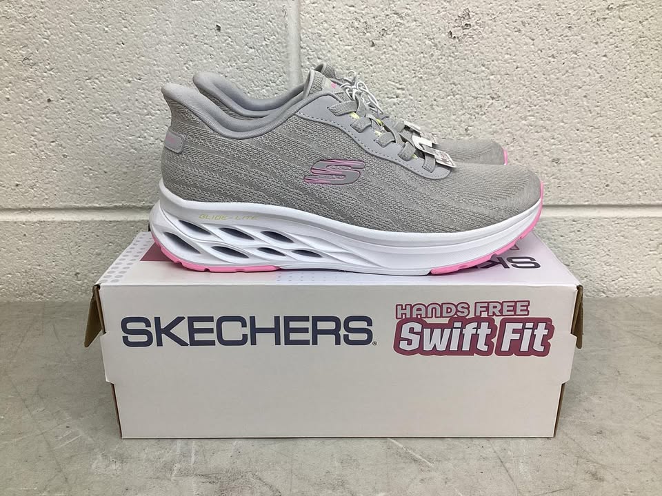 Skechers Women's Glide-Lite Swift Fit Sneaker, Size 7