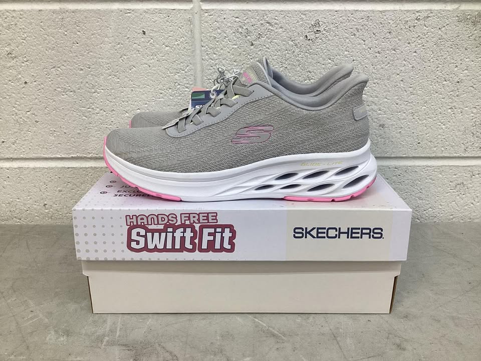 Skechers Women's Glide-Lite Swift Fit Sneaker, Size 7