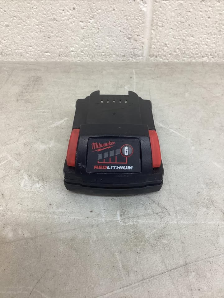 Lightly Used Milwaukee M18 18-Volt Lithium-Ion Compact Battery Pack 1.5Ah