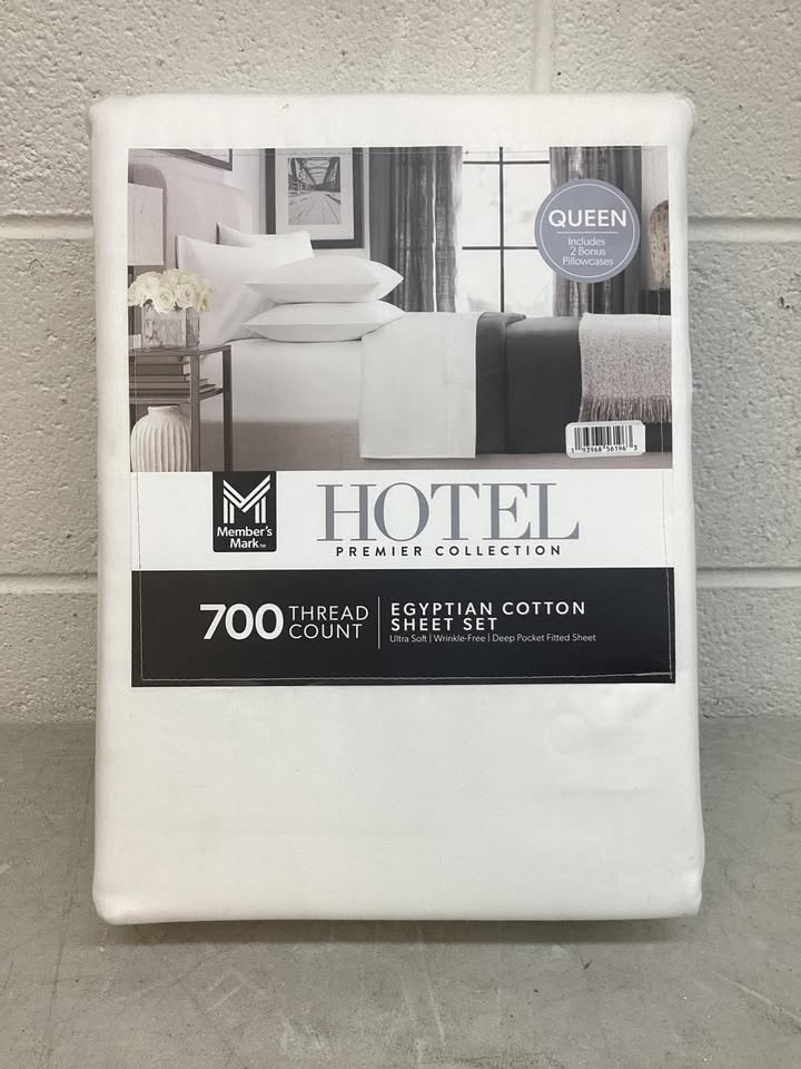 Member’s Mark Hotel Premier Collection 700-Thread-Count Solid Egyptian Cotton Sheet Set Size Queen