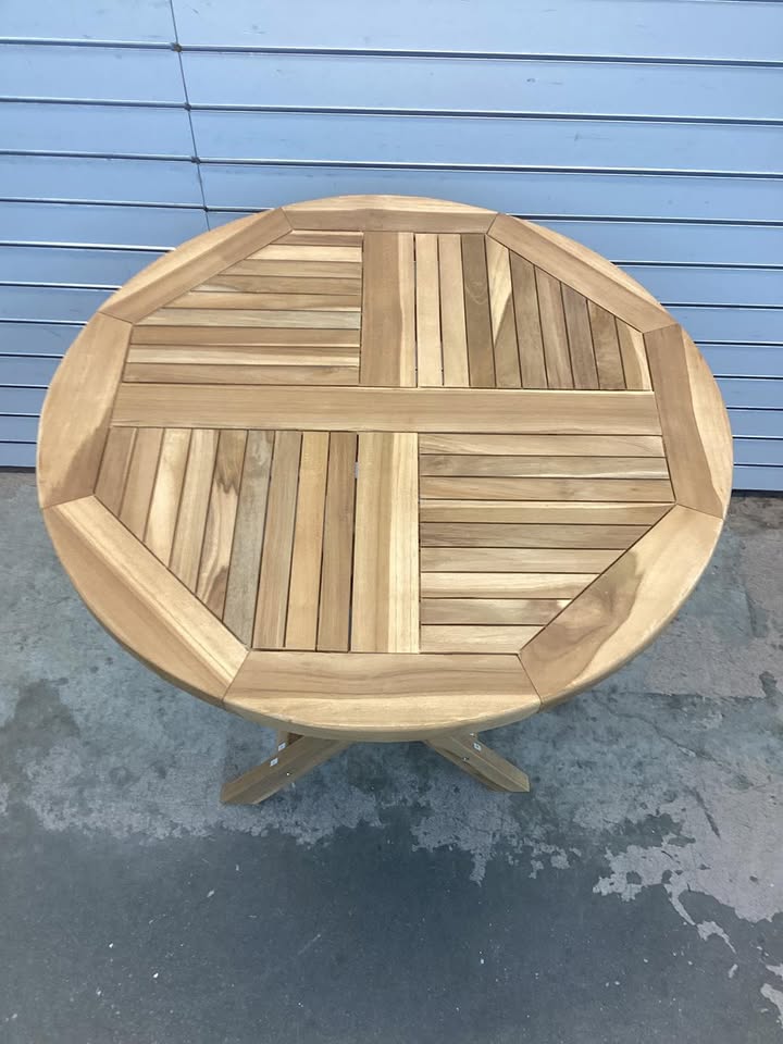 Costway Patio Teak Wood Dining Table 27.5" Round Side Table w/ Slatted Tabletop