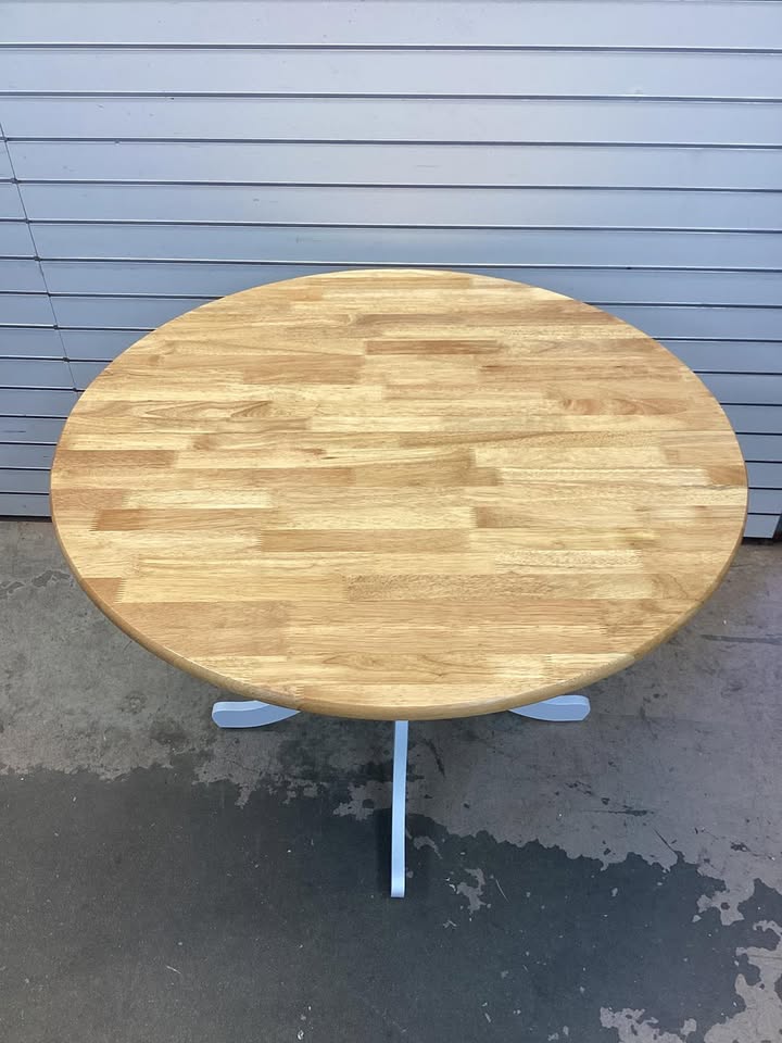 Costway Wooden Dining Table with Round Tabletop and Trestle Legs