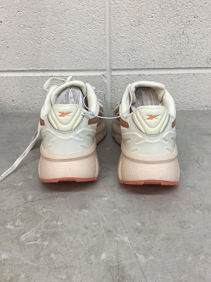 Reebok Women's Zig Recourse Running Sneaker Size 9
